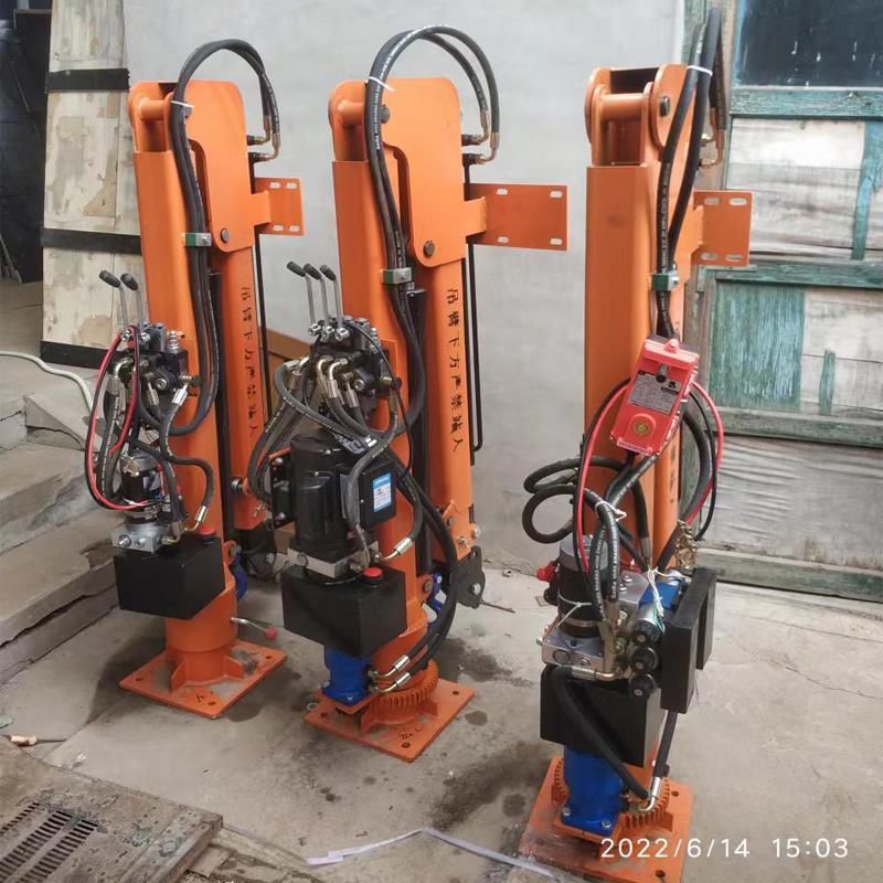 临漳县重汽蓝牌随车吊 3.2吨 国六动力强 液压驱动 农用自卸起重机